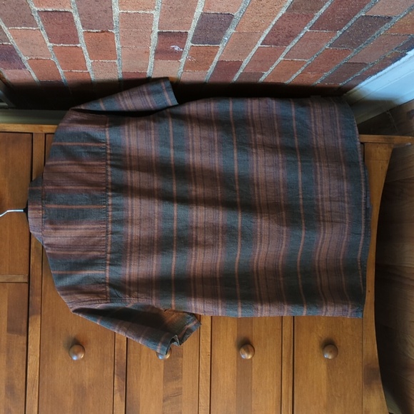 HippyTree button up, short sleeve shirt. - Picture 2 of 5